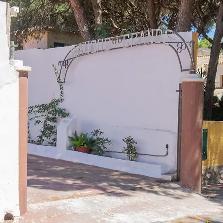 Costa Apartahotel