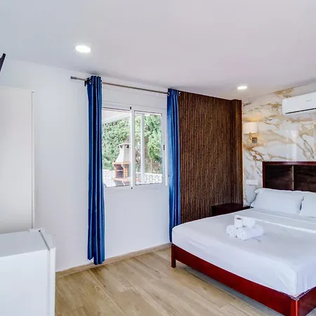 Apartahotel Costa *